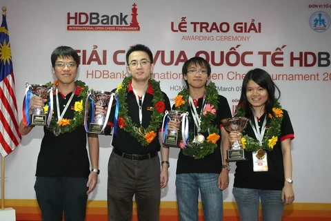 Trường Sơn đoạt ngôi vô địch Giải cờ vua quốc tế HDBank 2014