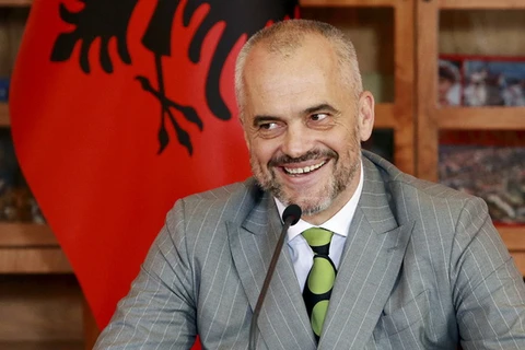 Albania nỗ lực xoa dịu căng thẳng với Serbia sau ẩu đả trên sân bóng