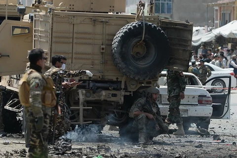 Bom nổ liên tiếp ở Afghanistan, ít nhất 10 cảnh sát thiệt mạng