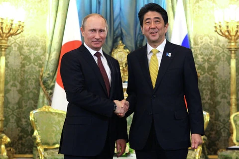 Lãnh đạo Nhật - Nga khẳng định sẽ đối thoại về tranh chấp lãnh thổ