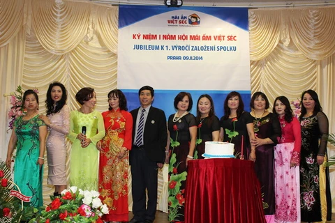 Mái ấm Việt Séc - Tổ chức từ thiện hướng về quê hương