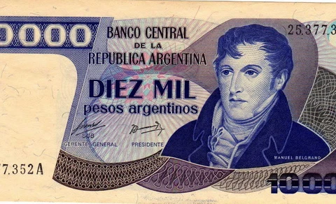 Argentina kiểm soát ngoại tệ, chặn buôn bán đồng USD trên chợ đen