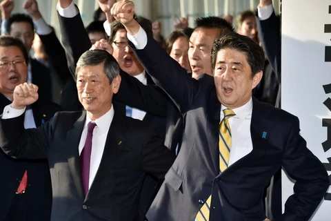 Đảng của Thủ tướng Abe dẫn đầu cuộc thăm dò trước bầu cử