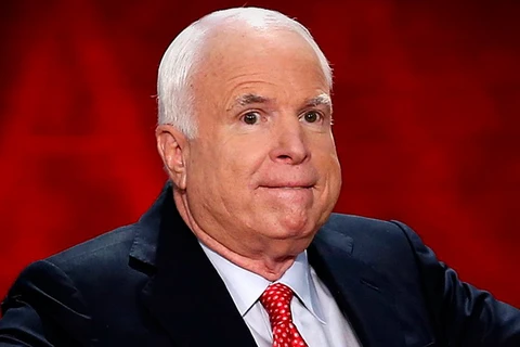 Mỹ: John McCain ủng hộ việc cung cấp vũ khí cho Ukraine