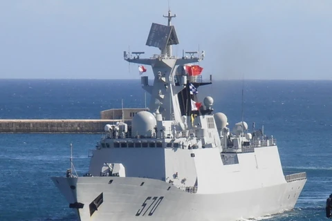 Tàu hộ vệ tên lửa của Trung Quốc đến nơi máy bay QZ8501 rơi