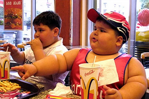Bộ y tế Italy cảnh báo tình trạng béo phì ở trẻ em 