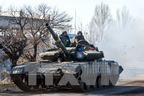 Ukraine thông qua biện pháp khẩn đối phó với "mối đe dọa từ Nga"