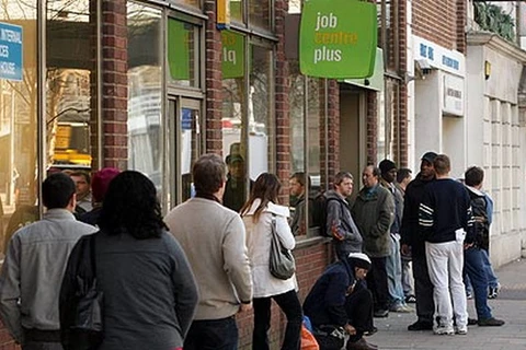 Tỷ lệ thất nghiệp trong thanh niên tại Vương quốc Anh vẫn cao 