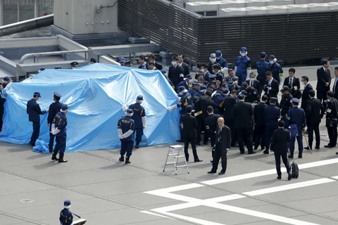 Vật thể bay đã đậu trên dinh Thủ tướng Nhật vài ngày trước 