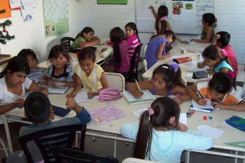 Argentina vay 200 triệu USD để xây dựng trường học cho trẻ em