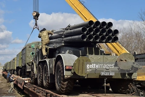 DPR: Ukraine lập các kho chứa hàng nghìn tấn đạn dược ở Donbass