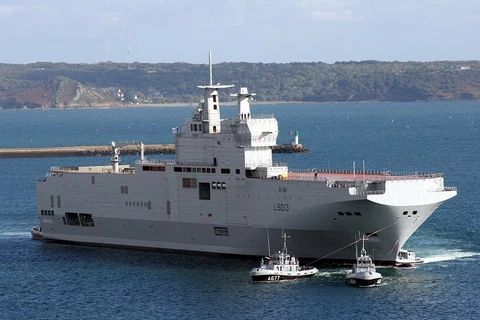 Một tàu đổ bổ lớp Mistral. (Nguồn: wikipedia)