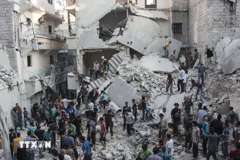 Cảnh đổ nát tại thành phố Aleppo. (Nguồn: AFP/TTXVN)