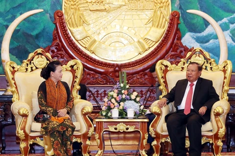 Chủ tịch Quốc hội Nguyễn Thị Kim Ngân hội kiến Tổng Bí thư, Chủ tịch nước Lào Bounnhang Vorachith. (Ảnh: Trọng Đức/TTXVN) 