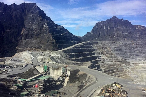 Indonesia thu hút 13 tỷ USD vào ngành công nghiệp chế biến bauxite