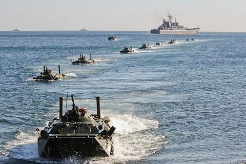 Video cuộc diễn tập tác chiến của hải quân đánh bộ Nga 