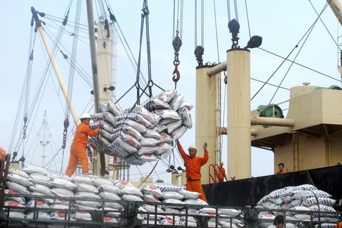 Bình Định: Cảng Quy Nhơn đón tấn hàng thứ 6 triệu