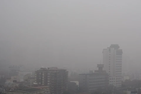 Khói bụi độc hại bao trùm hàng chục thành phố ở Trung Quốc
