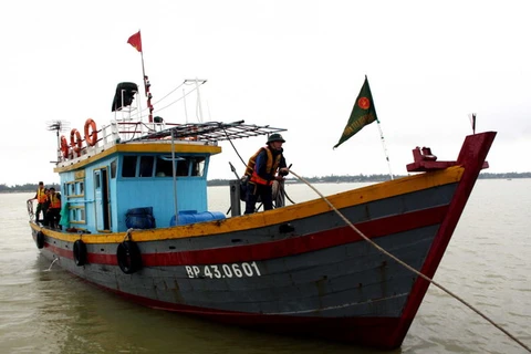 Tìm thấy thi thể chủ thuyền câu bị chìm tại Bình Thuận