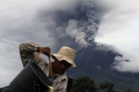 Indonesia: 16 người thiệt mạng do núi lửa phun trào