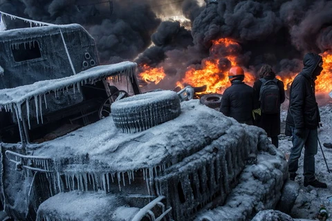Ukraine: Người biểu tình bắt hai cảnh sát, 1 cảnh sát bị giết 