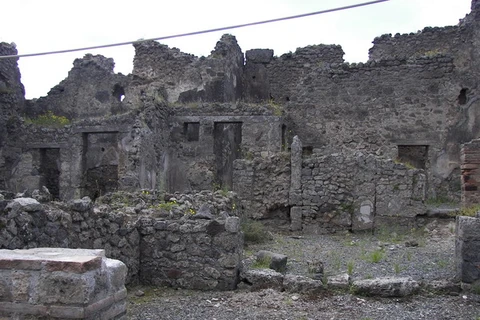 Lắp vệ tinh và thiết bị cảm biến "cứu" khu di tích Pompeii