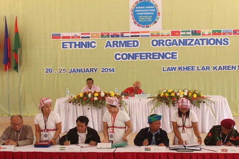 Các tổ chức vũ trang ký thỏa thuận ngừng bắn với chính phủ Myanmar hôm 25/1. (Nguồn: THX/TTXVN)