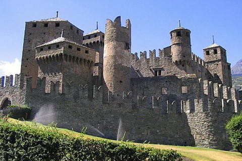 Một lâu đài cổ ở Italy. (Nguồn: wiki)