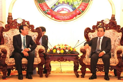 Đoàn cấp cao Văn phòng Chính phủ Việt Nam thăm Lào