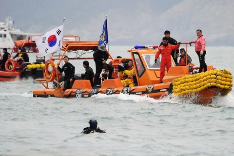 [Infographics] Tai nạn chìm phà nghiêm trọng tại Hàn Quốc