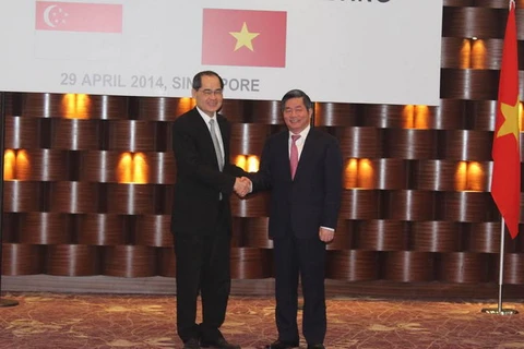 Việt Nam và Singapore tăng cường quan hệ kinh tế