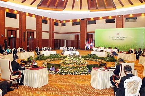 ASEAN ra tuyên bố báo động về tranh chấp trên Biển Đông