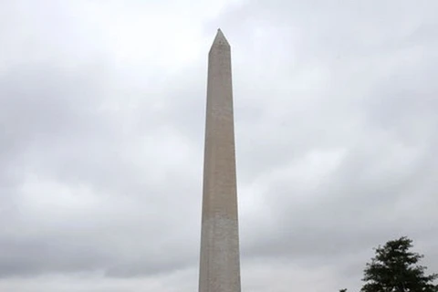 Đài tưởng niệm Washington mở cửa trở lại đón du khách
