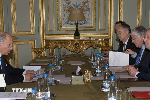 Đức, Pháp hối thúc các bên ở Ukraine "đối thoại quốc gia" 