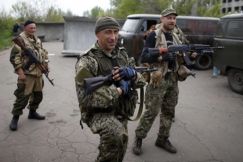 Quân ly khai miền Đông Ukraine sẵn sàng tham gia lệnh ngừng bắn