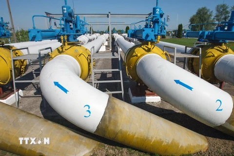 Ukraine lắp đặt đường ống cung cấp ngược khí đốt từ EU