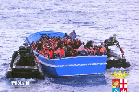 Hải quân Italy giải cứu hàng nghìn thuyền nhân nhập cư trái phép