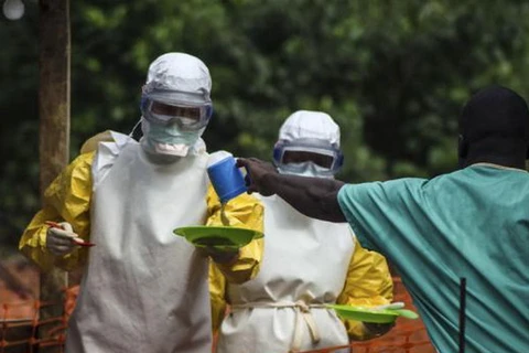 Sierra Leone và Liberia triển khai quân đội ngăn chặn dịch Ebola