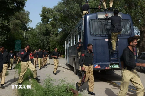 Người biểu tình chống chính phủ Pakistan tiến vào "Vùng Đỏ"