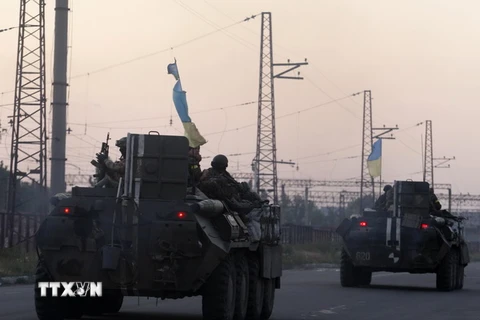 Tổng thống Ukraine cam kết chi 3 tỷ USD tái vũ trang quân đội
