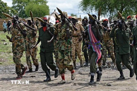 Các phe phái đối địch Nam Sudan ký thỏa thuận hòa bình