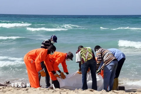 Phát hiện thêm 24 thi thể nạn nhân vụ chìm tàu ngoài khơi Libya