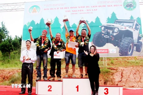 Đội Lâm Đồng vô địch giải đua ôtô địa hình Việt Nam 2014