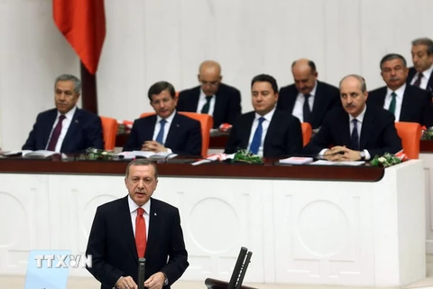 Tổng thống Thổ Nhĩ Kỳ kêu gọi triển khai bộ binh chống IS