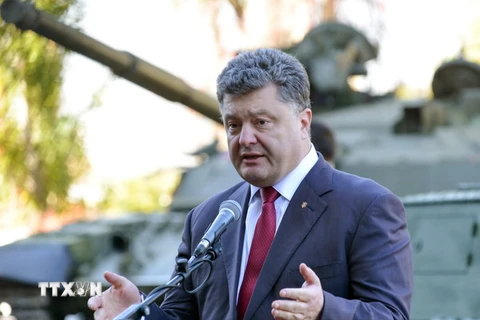 [Video] Tổng thống Ukraine bổ nhiệm bộ trưởng quốc phòng mới 
