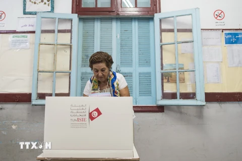 Cử tri của Tunisia bắt đầu đi bỏ phiếu bầu cử quốc hội