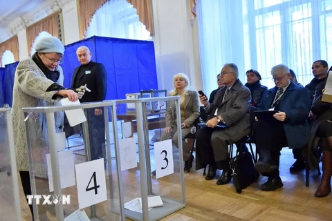 Xác định được 6 đảng lớn đủ điều kiện vào Quốc hội Ukraine