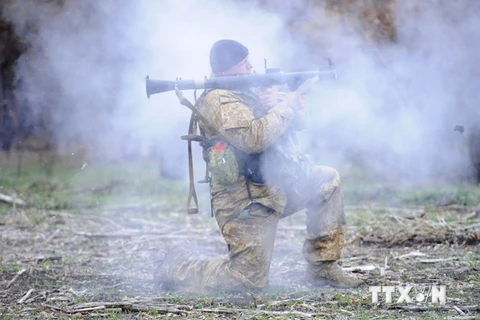 [Video] Bùng phát giao tranh ở Ukraine làm nhiều binh sỹ thiệt mạng 