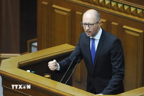 [Video] Tổng thống Ukraine đề xuất để ông Yatsenyuk làm thủ tướng