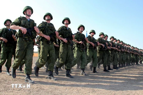 Ukraine cáo buộc Nga cử 7.500 binh lính tới miền Đông